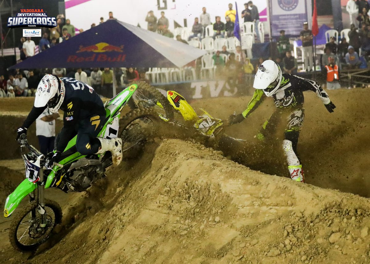 VSupercross's tweet photo. The Russian Contender #VitalyGusev finished 2nd on the podium overall. #vadodarasupercross #feelalive #aashansports @punesupercross @lilleriagroup2 @fmsci @oakley @redbullindia https://t.co/Fnysf4KO7c