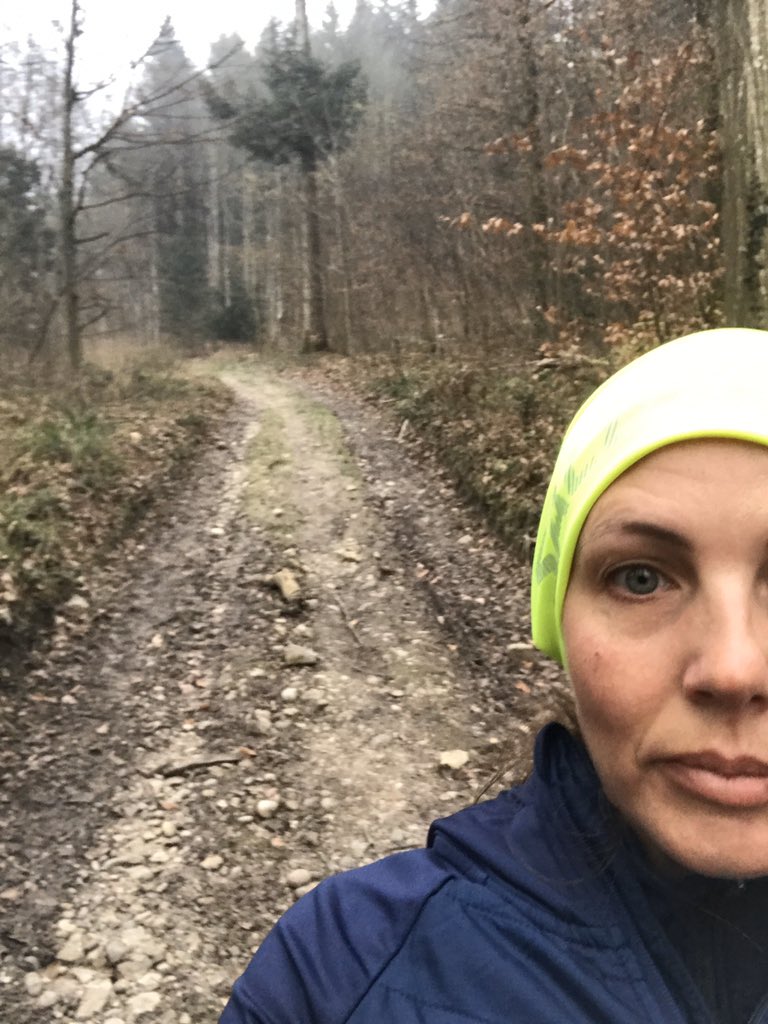 TSthelimit's tweet photo. #trailrun 🏔... was so cold 🥶.. i cut not feel my 🍑 anymore. #marathontraining #emf2020 #mpc2020 #mypeakchallenge https://t.co/RF4q9bOqW3