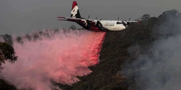 Economy> Business: 3 killed when a large air tanker crashed in >> bit.ly/2GcqSIK #Business