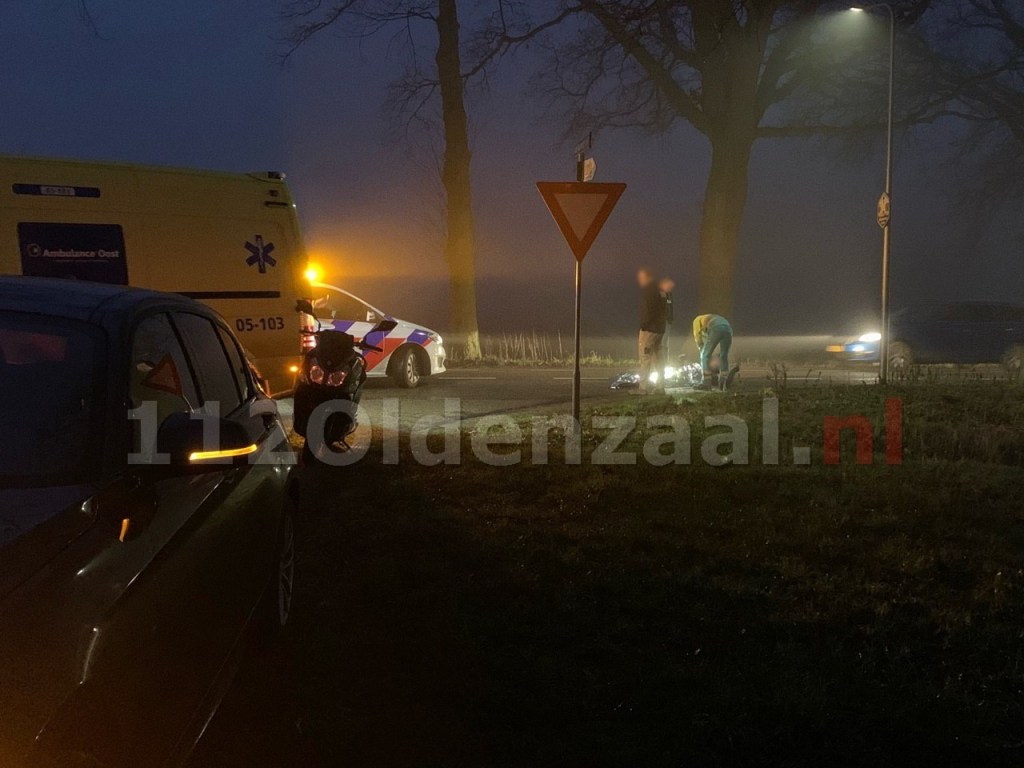 Scooterrijder gewond bij aanrijding in Deurningen..