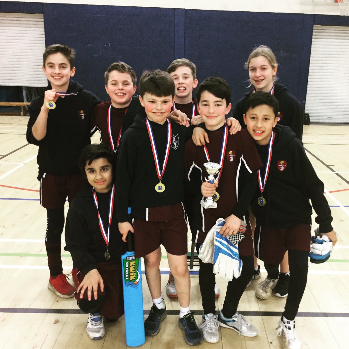 HighgateSpEx's tweet photo. Congratulations to our U12 #HighgateCricket team for winning the U13 Haringey Indoor Cricket competition 🙌🥇🏆 They will now progress through to the regional Finals #inittowinit #cricket #highgate https://t.co/84aG4wPXlD