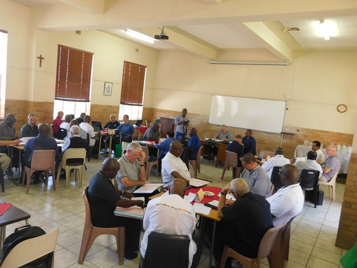 bpbhubesi's tweet photo. Bishop Eddie Risi OMI presents the pastoral plan to the Council of Evangelisation: "Evangelising community serving God, humanity and all creation" #SACBC https://t.co/qAq3XCIiBq