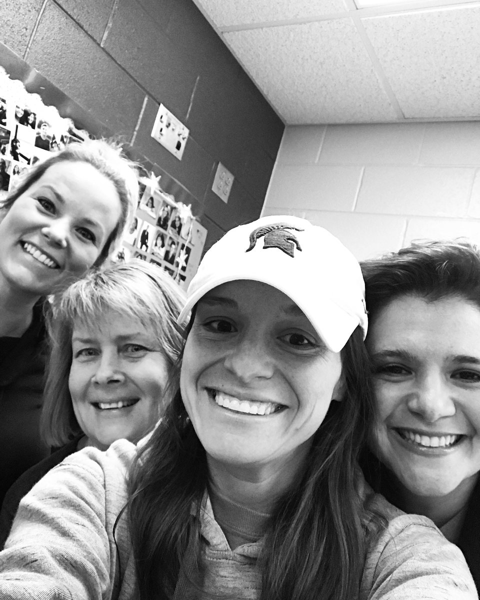 juliegibs's tweet photo. I work with the best ladies! They surprised me by decorating my room for my “half birthday”  since I’ve never celebrated my summer birthday at school! #RCSCountOnMe  #weareSC @JBastian4404 @K_cryderman https://t.co/lgb2KJIk4U