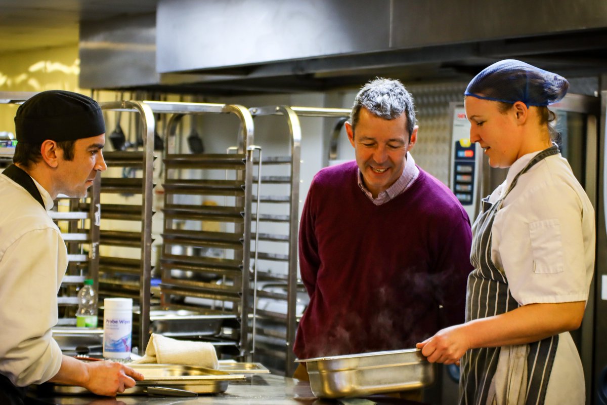 ForerunnerMeals's tweet image. We’re Forerunner, a Bournemouth-based catering company supplying school meals across Dorset. We pride ourselves in delivering high-quality meals, using local ingredients, and served in the most environmentally friendly way.