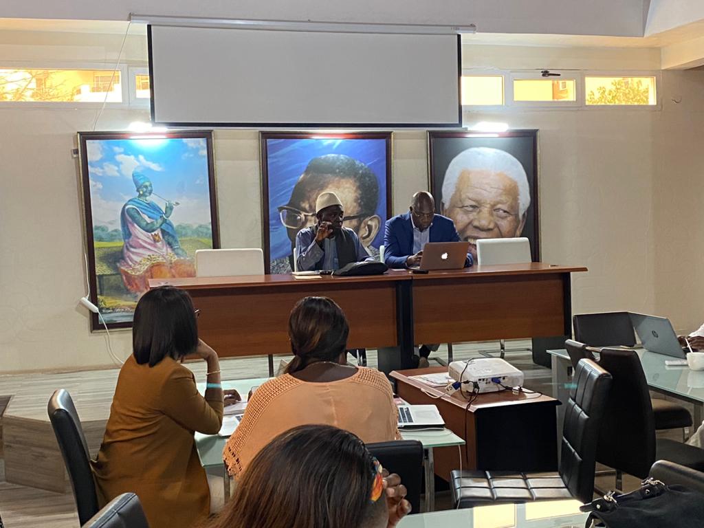 cnsasenegal's tweet photo. Audition du #forum sur les #Prospectives #Alimentaires: Maguette FALL président de l'#ASDEC et membre du #mouvement #consumériste #international nous a parlé des #politiques #alimentaires face aux #consommateurs @UNICEF @PR_Senegal @UEauSenegal @jica_direct_en @FAOSenegal https://t.co/x3L3PODCRc