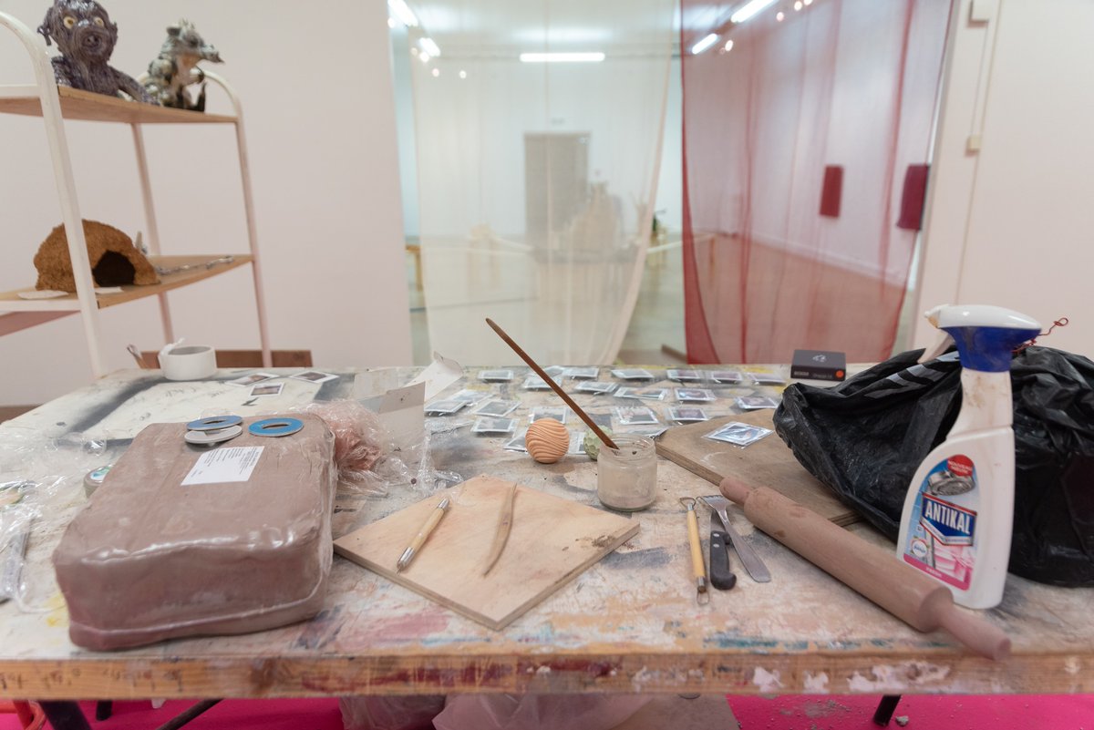Chateauroux36's tweet photo. Jusqu’au 8 février prochain, venez découvrir l’#exposition "Je pense donc je suis" de Paul Bonnin proposée à l’École municipale des Beaux-Arts. Ouverture du mardi au samedi de 14h à 18h. Accès libre. https://t.co/XvcDcVECii #Embac #Châteauroux #BerauxArts https://t.co/Y0dmCJxllk