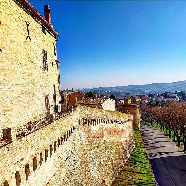 cittacorinaldo's tweet photo. ☀️Ma che bella giornata, Corinaldo! ( 📷 @appuntidiviaggi )
.
.
.
#corinaldo 
#borghitalia 
#borghipiubelliditalia 
#marchetourism 
#italiadellemeraviglie 
#picoftheday https://t.co/JcYS5mpGYz