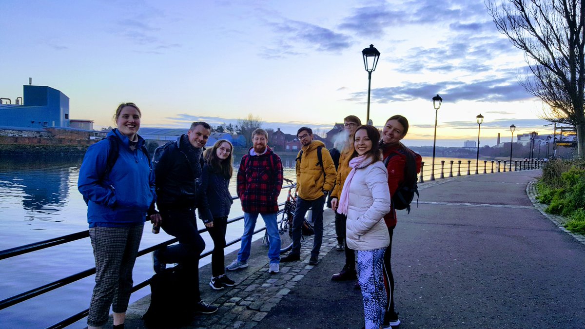 PerlaJMansour's tweet image. Beautiful setting by the Lagan yesterday watching the starling murmuration. #urbanwildlife #sunsetflocking #ecoman