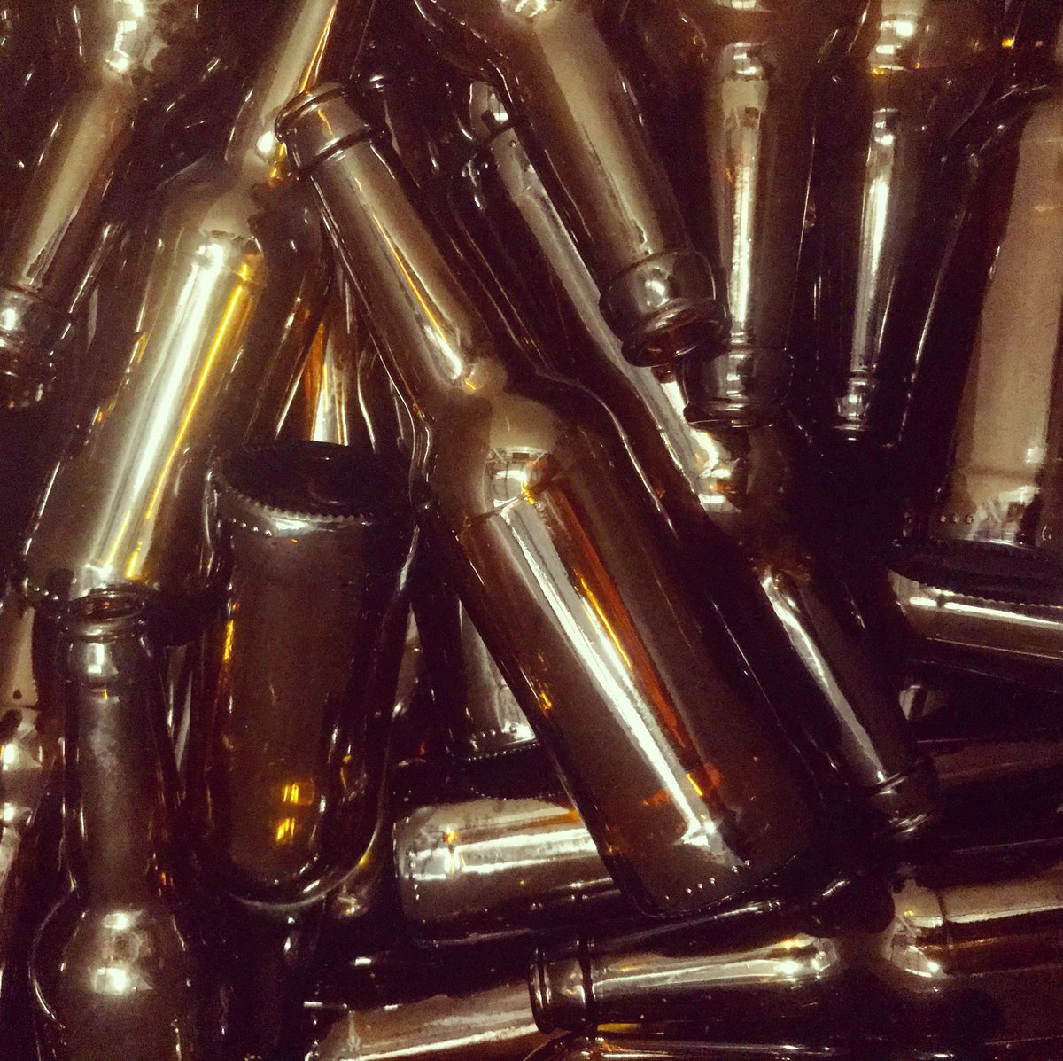BeersLuna's tweet photo. Rumour has it they'll be some bottling happening of a Luna Beer that's been ageing in a cask for six months tomorrow.  Watch this space.... https://t.co/Py2CETiKQV