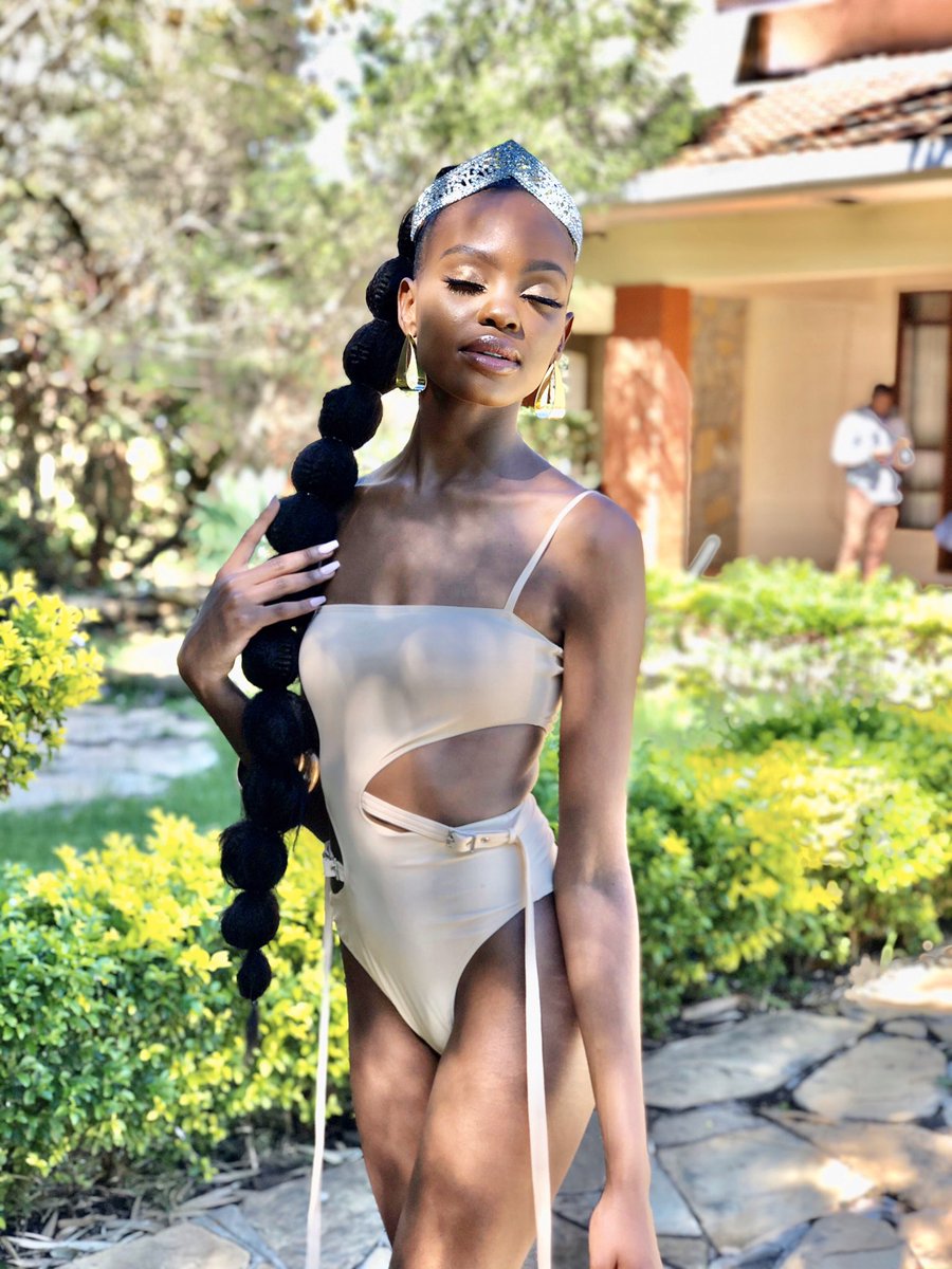 FashionNairobi's tweet photo. @MichukiStacy @hobopeeba @sharyntotti @MissUniverse @SharynKoko @CacdemodeBrand As a native of Kenya, its beauty is nothing new to @MichukiStacy. However, when she took the crown of @MissUniverse Kenya 2019 (at only 18-years-old), she made it one of her missions to highlight the indelible strength &amp; vibrant culture of Kenya.
#NairobiFashionHub #MissUniverse https://t.co/WXTp0Br6vy