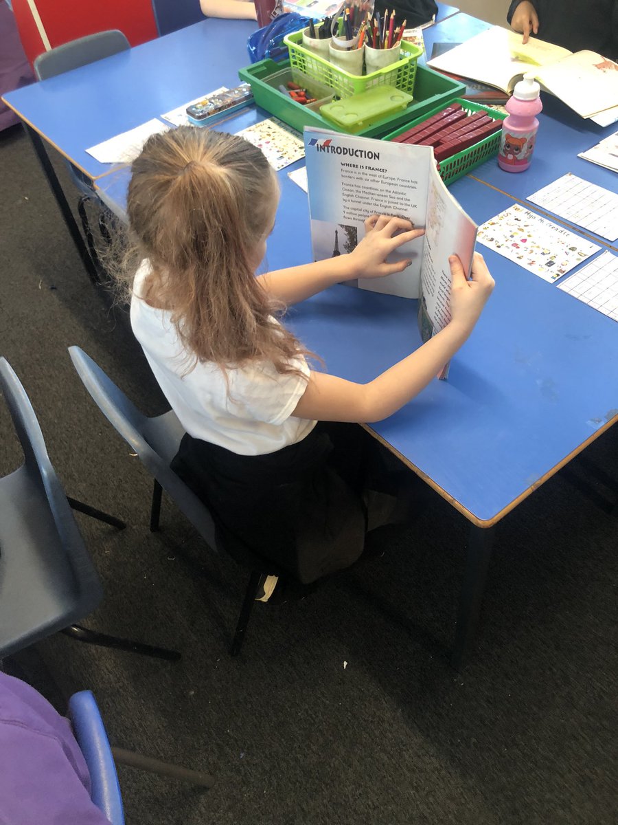 Sandwood120's tweet image. P2 learning about Fiction and Non Fiction. #dreambelieveachieve #litforall