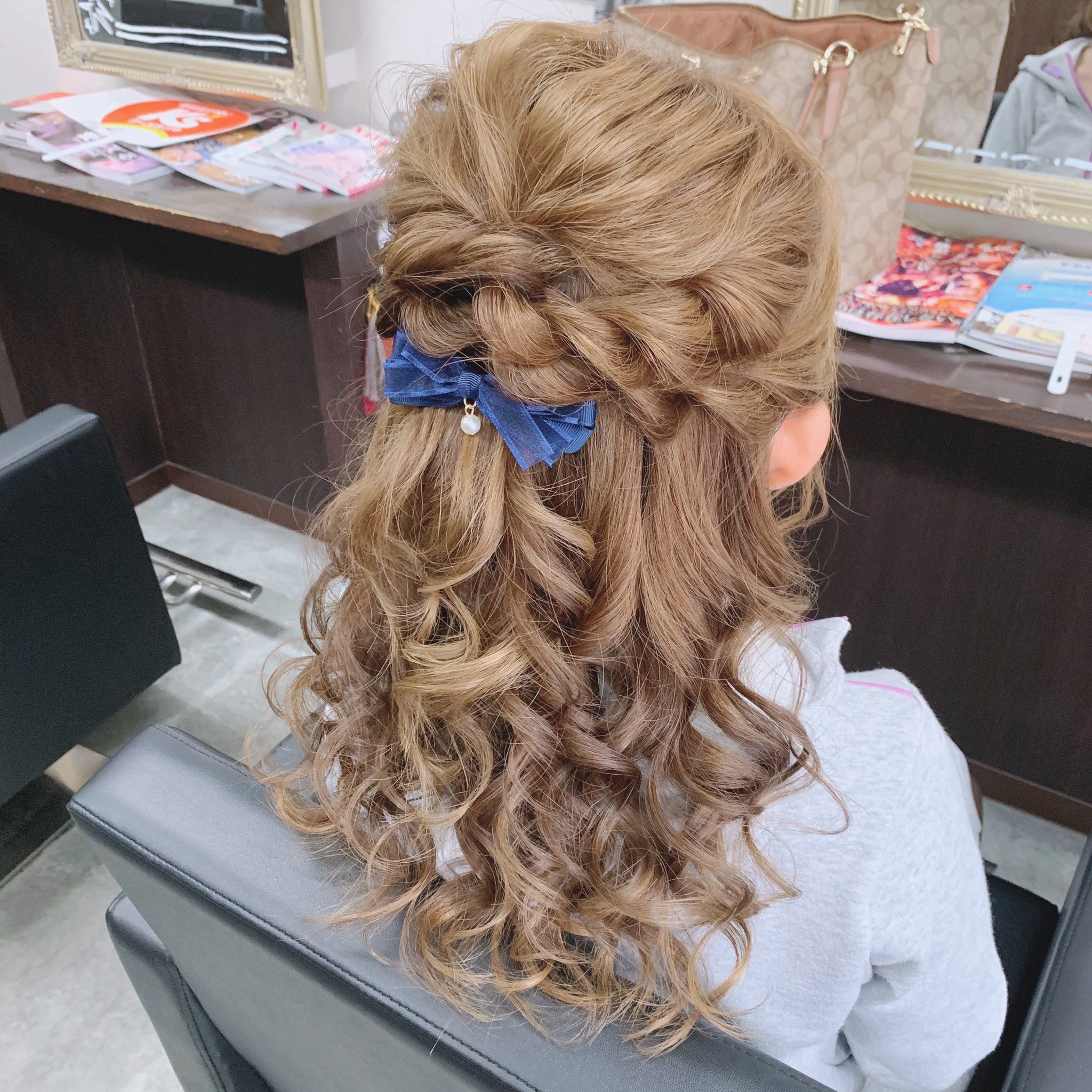 Wiz お客様ヘアセット 1 650 Tax込 エクステ 松山 エクステ専門店 ヘアセット セルフホワイトニング 派手髪 外国人風カラー ヘアアレンジ シールエクステエクステ グラデーションカラー マツエク T Co Fvijw2wa46 T Co