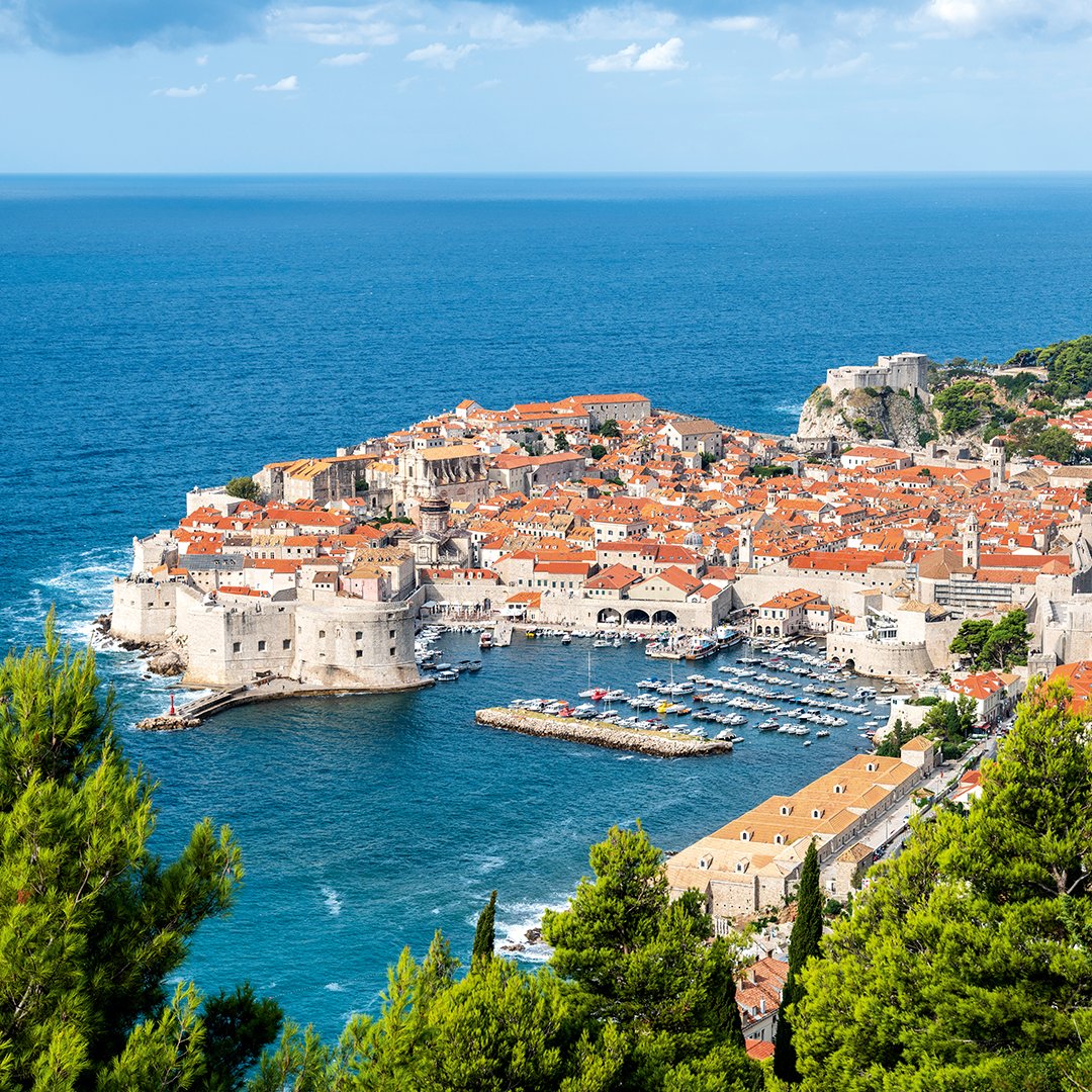 TUIUK's tweet image. Weekend breaks are a great way to see more of the world while preserving your annual leave. Go all Game of Thrones in Croatia ⚔ Live la dolce vita in Italy 🍕 Or enjoy the sand and souks of Morocco 🐪 #TUITalks