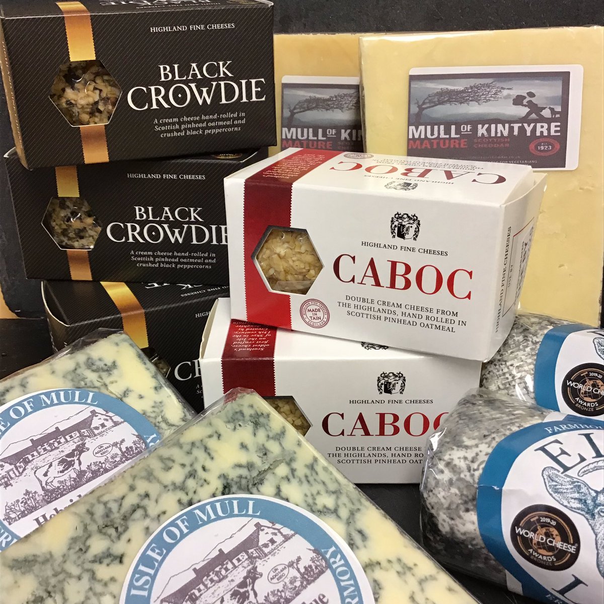 TheCheeseHut1's tweet photo. Are you #BurnsNight ready ?what a reason to showcase glorious #ScottishCheese #CorraLinn, #IsleofMull cheddar and their #HebrideanBlue, #BlueMurder,#Caboc, #BlackCrowdie to name a few #Minger or shall we save that one for Valentines Day. 
#burnsnight #cheese #hove #shoplocal https://t.co/OeFELzubA7