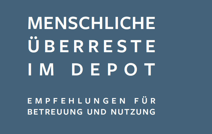 artonomia's tweet photo. Heute wird die Handreichung "Menschliche Überreste im Depot." in der Koordinierungsstelle für #Universitätssammlungen in Berlin vorgestellt und diskutiert. Die komplette Handreichung finden Sie hier:
https://t.co/pwfQD3nfVo
#humanremains #hfbkDresden #museumsblog https://t.co/JrGKJlLyLL