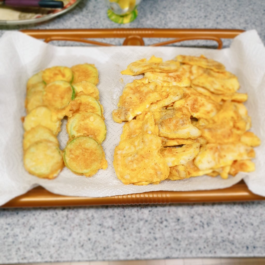 Astroha_France's tweet photo. 📷 | 230120 | TWITTER
Vous avez tous mangé ?? Hehe Je viens de rentrer, alors je suis en train de manger ^^
Un bon plat fait maison, ça faisait longtemps !! Je vais le savourer ^^
#RepasMaison #MangezAvecAppétit
en. @astro_philic
fr. Chris | @Astroha_France https://t.co/t38WptJe5O