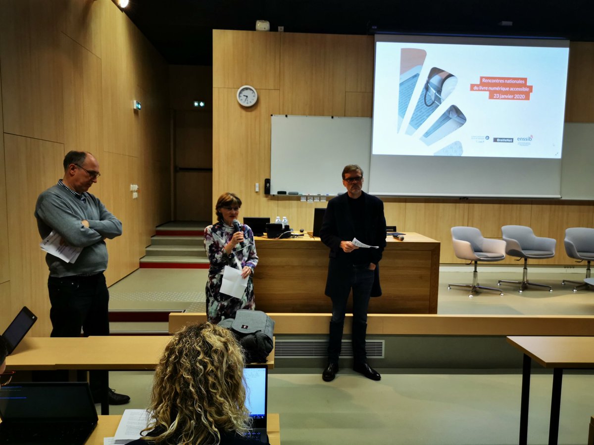 enssib's tweet photo. Ouverture des Rencontres nationales du livre numérique accessible par la directrice de l'#Enssib avec @AssoBrailleNet et @AuraLivre https://t.co/QVrLHeh7g0
