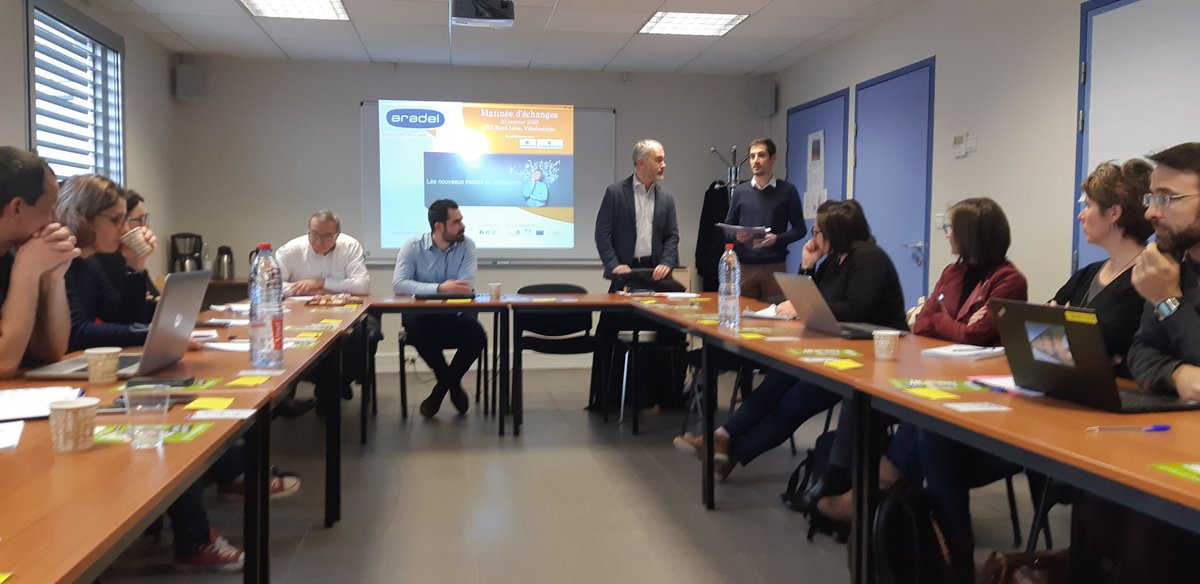 AlexandraDaval's tweet photo. Lancement de la matinée d'échanges sur "les nouveaux modes de distribution" organisée par @Aradel_RA à la @ccinordisere #deveco #ecodeprox @SylvainBrun @RenaudBonamy @NicolasGillio https://t.co/4PMrb22lvh