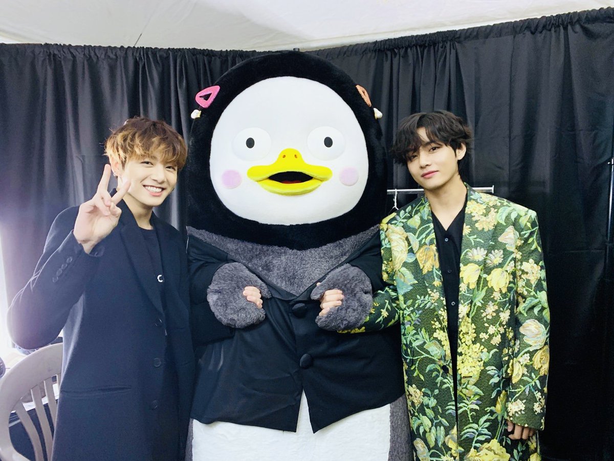 taekooksweet48's tweet photo. xinh xĩu mấy bạn ơiii 🙆‍♀️

 @bts_bighit https://t.co/g3rkansTH8