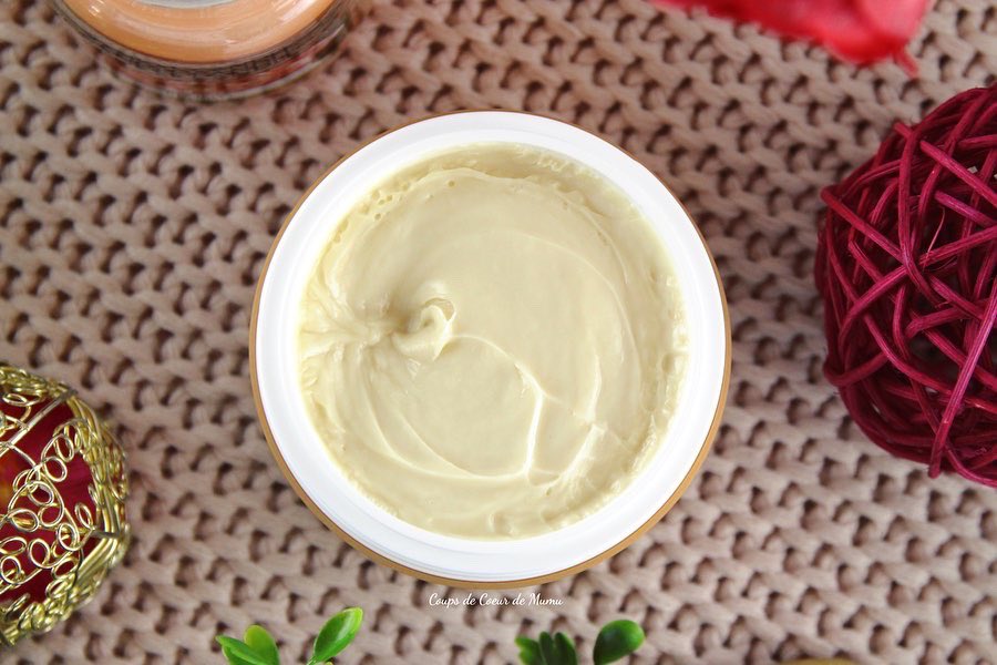 Coucou ! Mes cheveux secs et bouclés sont assez exigeants et me demandent une attention particulière. 👩🏻‍🦱 Mais ils ont totalement adopté ce masque à l’argan <a href="/FleuranceNature/">Fleurance Nature</a> ! 🥰 J’adore son odeur, sa texture crémeuse et la douceur qu’il leur apporte ! 😍 Bonne journée ! 😘