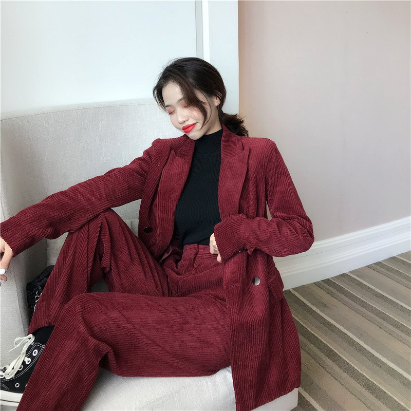 Wear_Blossom's tweet photo. [RT추첨]

🌸버건디 코듀로이 정장 세트🌸

톤다운된 붉은 버건디빛이 시크하면서 톡톡튀는 매력으로 연출되는, 고급스럽고 우아한 정장세트 준비해봤어요😎

다섯가지의 다양한 사이즈로 폭넓게 트윈룩으로 줄기기에도 좋을것 같아요💘

사이트https://t.co/IMxnoethz1
블로그https://t.co/wbSVeCTetT https://t.co/VLXB6B7jry