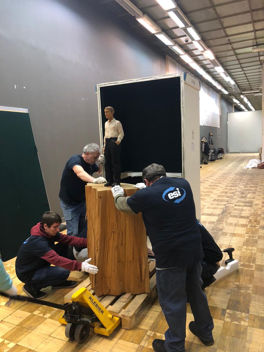 esifineart's tweet photo. @esifineart  Art Pieces Return from @Tretyakovgal  to @AlbertinaMuseum 

#packing #crating #custom #transport #fineart #museum #collection #Russia #France #ESI #ESIFINEART #designers #galleries #art #installation #international
#packing #handling #shipping https://t.co/2ZBNIGuNKV