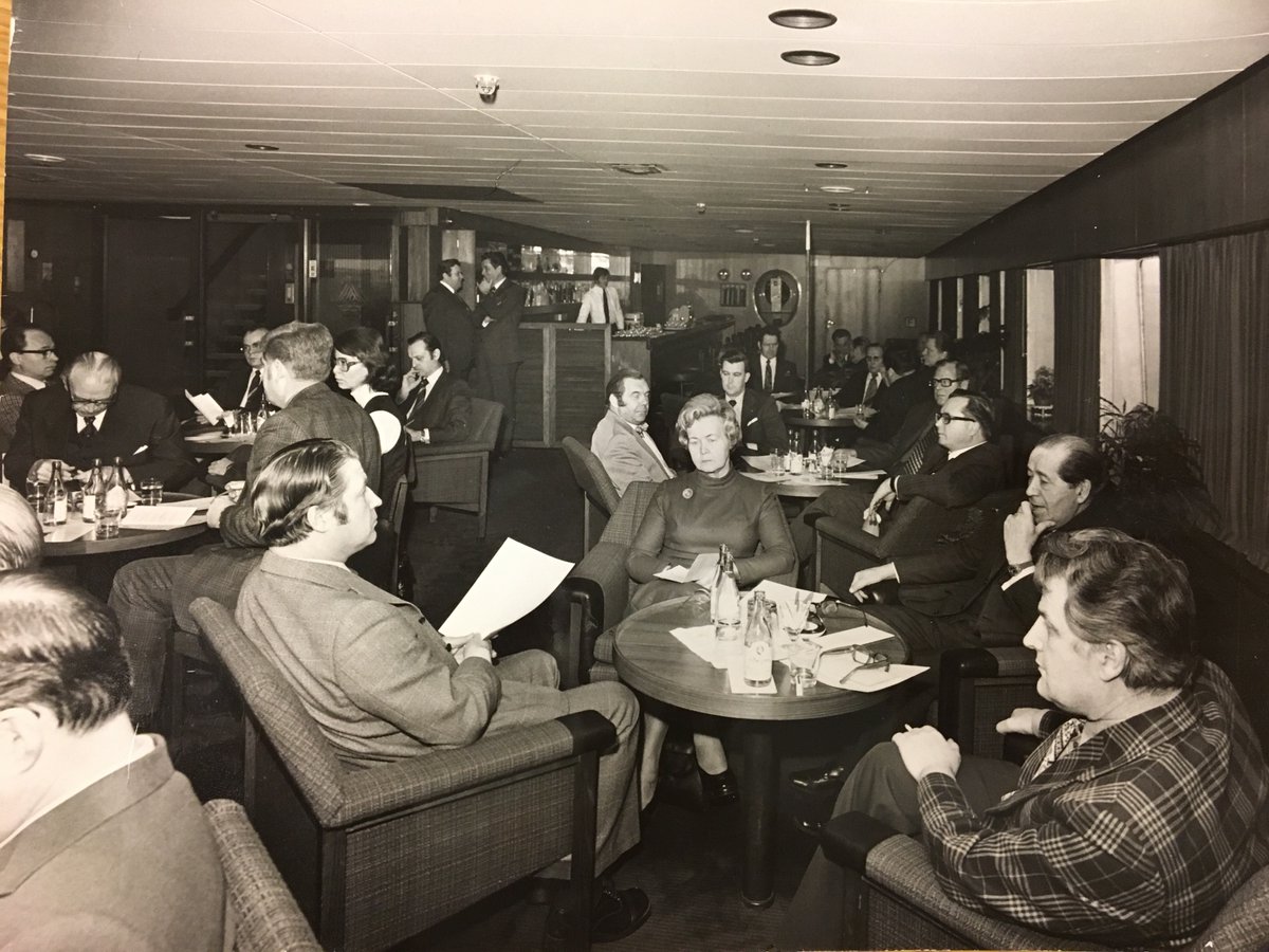 ForsmanPauliina's tweet image. Tällaista menoa vuoden 1974 liikennepäivässä. Parin tunnin päästä starttaa taas @kauppakamaritku´n perinteikäs logistiikkaseminaari, teemana &quot;Millä Suomi kuljettaa 2020-luvulla&quot;.  @turunmessukesku´ksessa menossa samaan aikaan #Navigate2020. Kannattaa piipahtaa samalla reissulla.