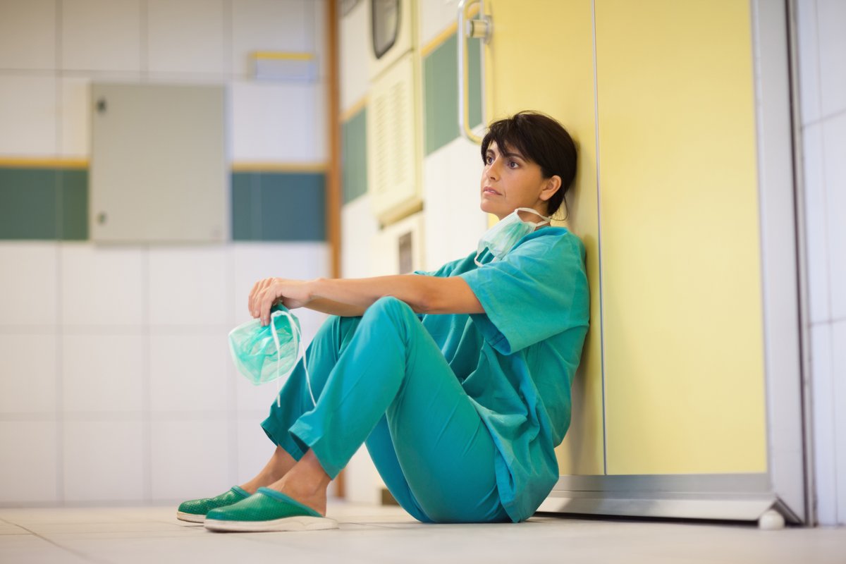 SATSE_Madrid's tweet image. ¡Solución, YA!  El lunes acaba el plazo para entregar los méritos de la OPE de #enfermería y hay cientos de enfermer@s que aún no disponen de ellos o son incorrectos.  Reclama bit.ly/36f1Dju #Oposiciones #Empleo cc @SaludMadrid