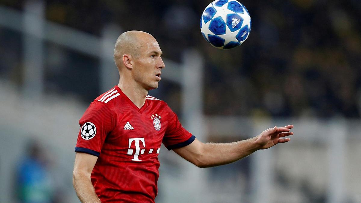 Happy Birthday, Arjen Robben Club:  602  209 161

Country:  96  37 30 