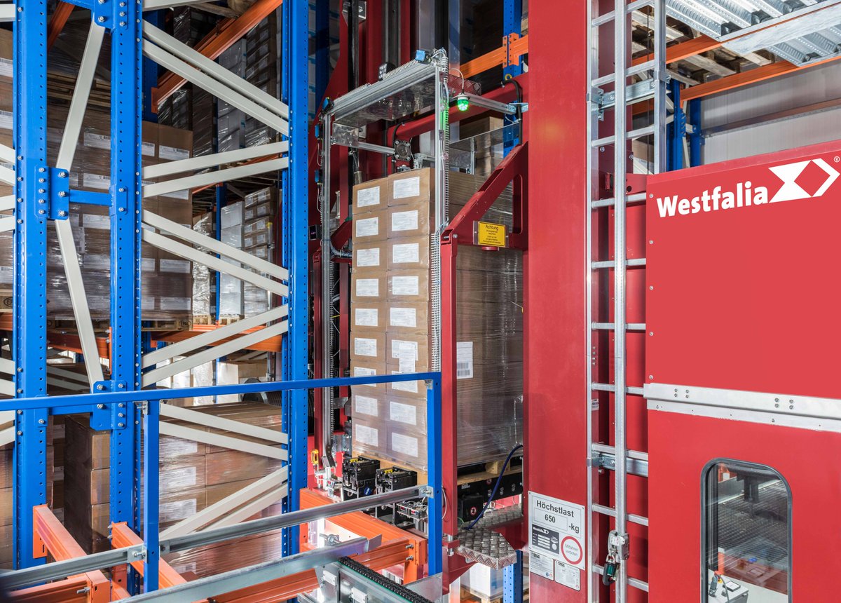 WestfaliaEU's tweet photo. Die Brezelbäckerei #Ditsch @ValoraGroup lässt von uns bereits das vierte Hochregallager bauen! 
Jetzt die ganze Story lesen: https://t.co/UbFJ8HfkAz  🥨
@LOGISTIK_HEUTE #LogisticsMadeInGER https://t.co/4ZsKlQVxk9