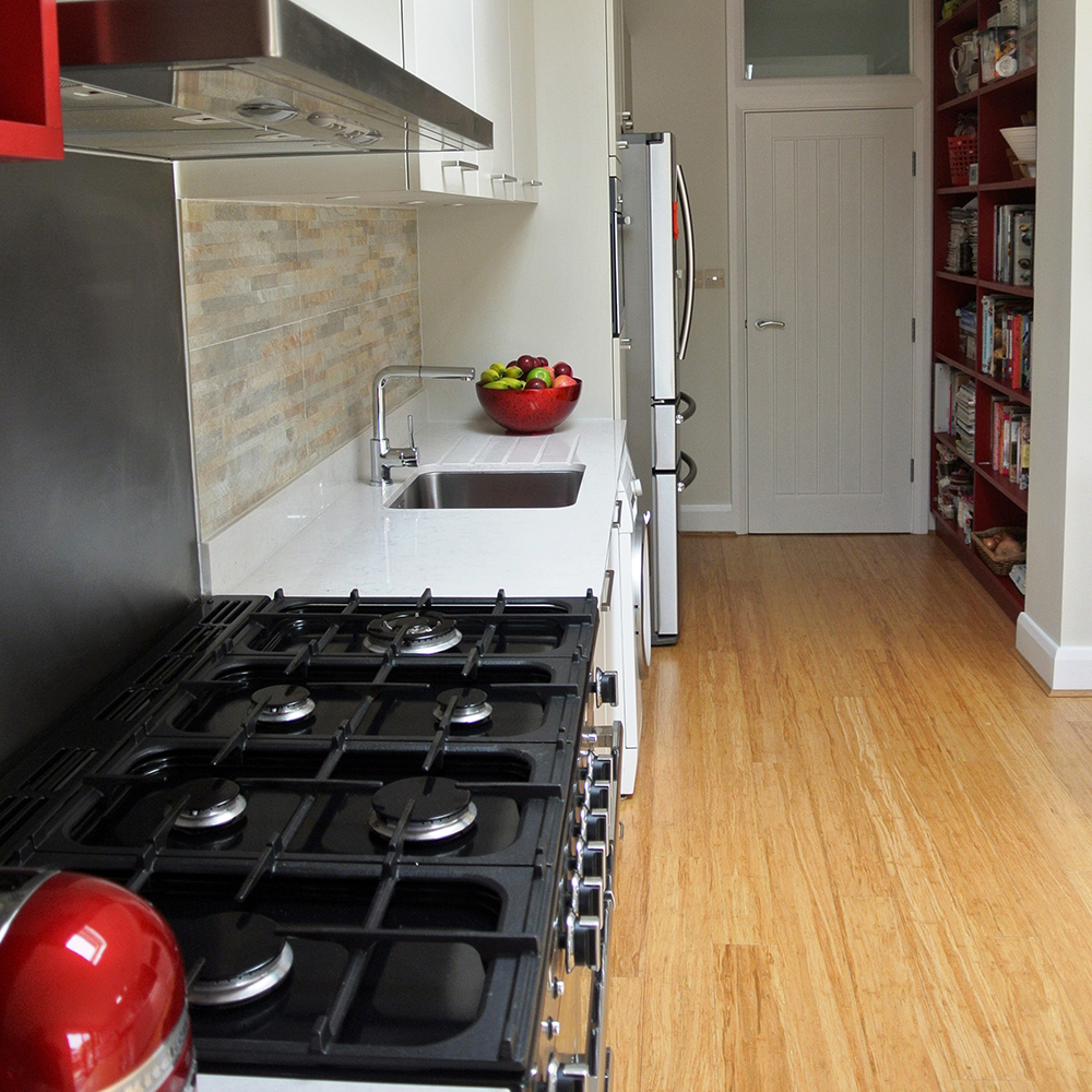 SchmidtSW19's tweet image. #throwbackthursday 

Here's a customer kitchen completed by us back in 2015! 

We particularly like how they have incorporated their red appliances as a feature!👌

#redkitchen #kitchendesign #newkitchen #customerproject #schmidtwimbledon #schmidt #wimbledon #homeschmidthome