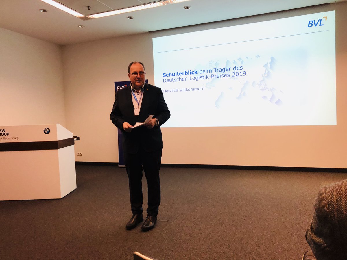 Christina Thurner tweet media