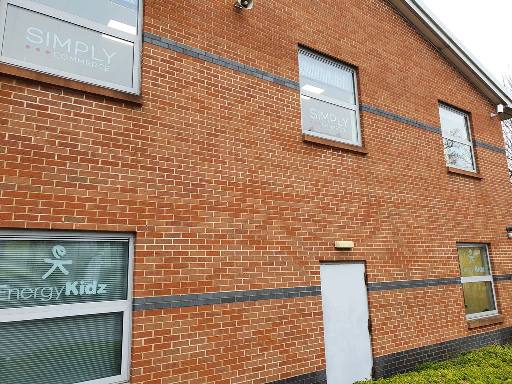 Smart Signs Group tweet media