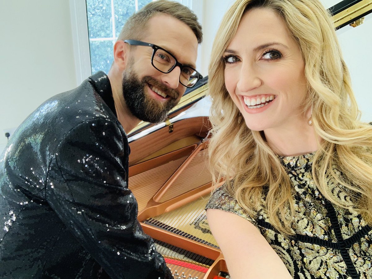 joyandandrew's tweet photo. Wee #throwbackthursday to getting dolled up with @limbyandrew to record some new musical shenanigans. Hair &amp; make up by the fab Michelle, slightly better than her normal attempts selfie by @joydunlop. 

#dithis #duo #joyandandrew #argyll https://t.co/OOXuel199E