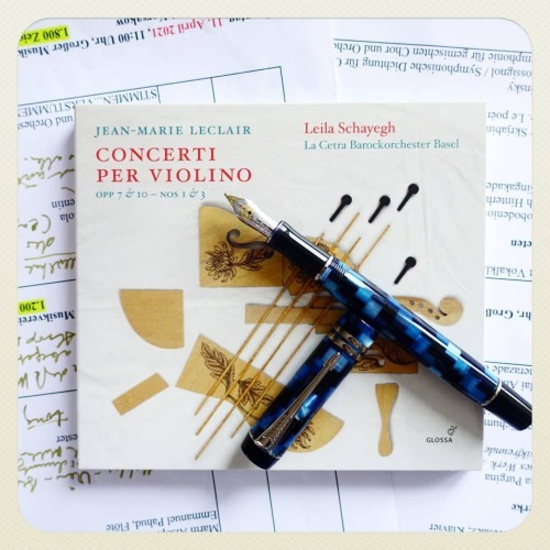 ClassicalCritic's tweet photo. #morninglistening to #JeanMarieLeclair on #GlossaMusic w/ @LaCetraBasel &amp; @schayeghleila 😍

Amazon: https://t.co/KSGpu9k9ML

Super-charming classical-classical #ViolinConcertos

Follow-up to #FabioBiondi’s from 2017 Schayegh’s 2018 recordings.

#classic… https://t.co/WU3HIzGMxv https://t.co/Nr1jEunMwY