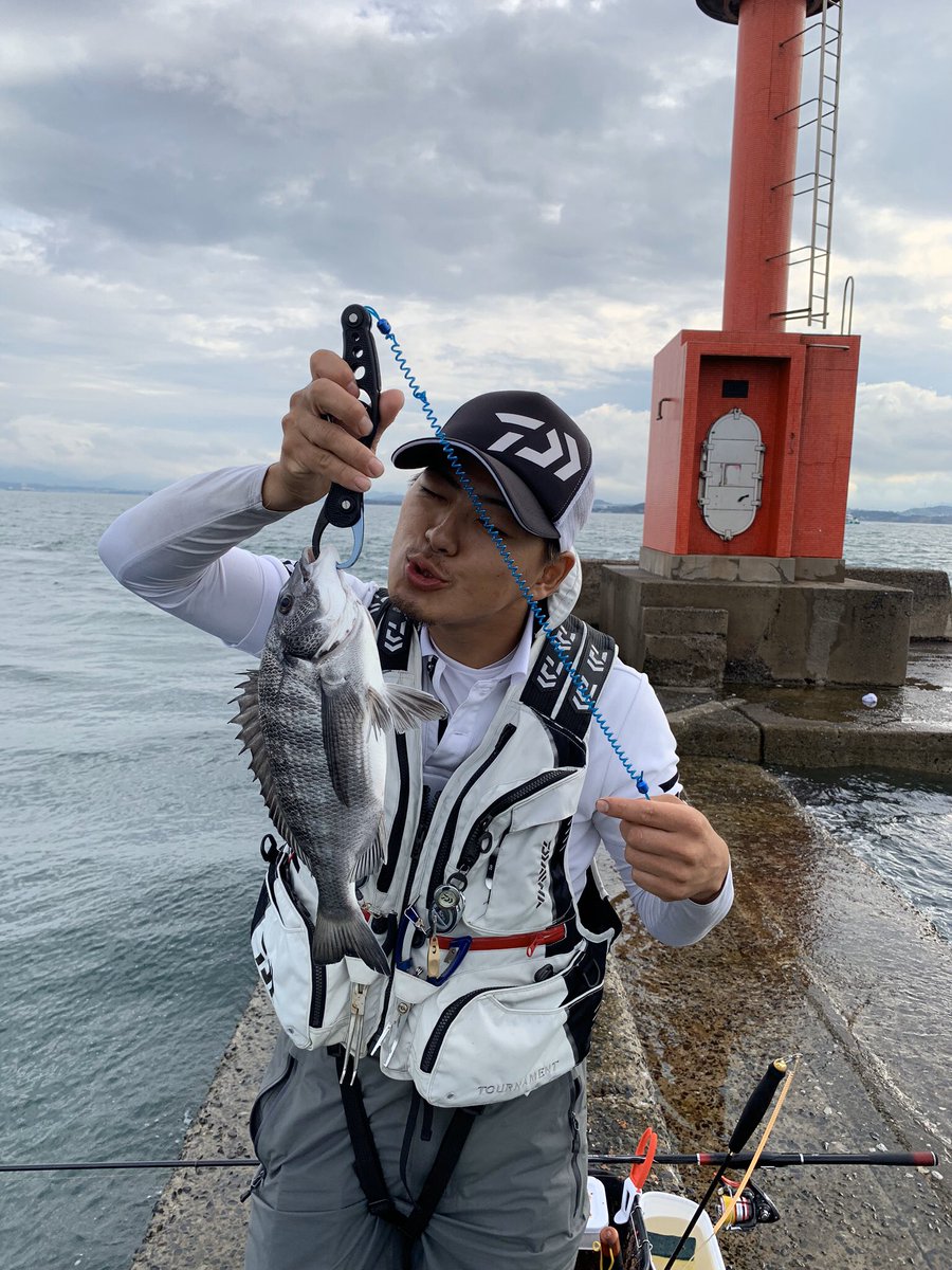 たじばむfish Youtube 去年の夏 福岡県北九州市若松区に行った際の釣果 北九州市激熱ポイント結構ありますね また行きたいと思います フカセ釣り 銀狼凰牙 チヌ釣り 釣り グレ