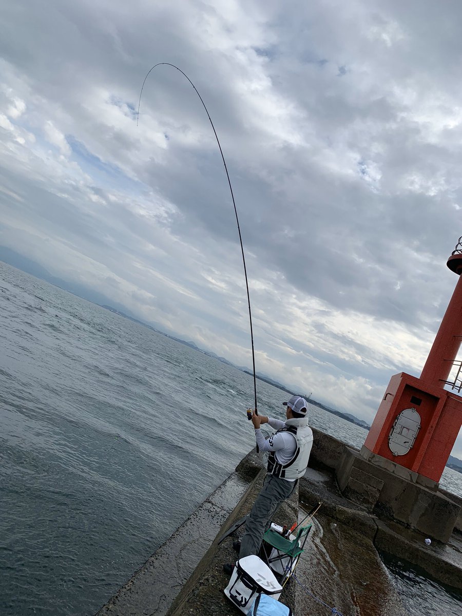 たじばむfish Youtube 去年の夏 福岡県北九州市若松区に行った際の釣果 北九州市激熱ポイント結構ありますね また行きたいと思います フカセ釣り 銀狼凰牙 チヌ釣り 釣り グレ