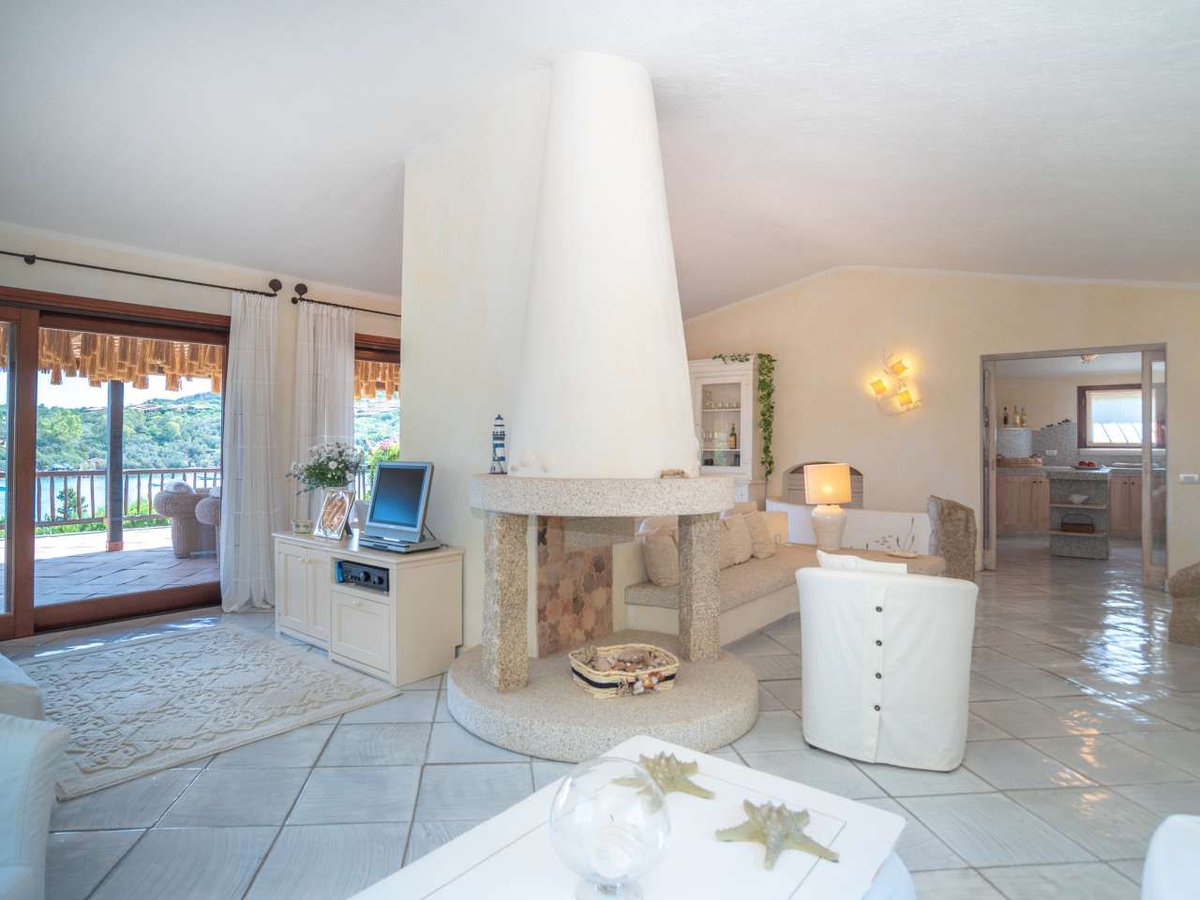 prestigeprops's tweet photo. Another Beach Front Sardinian Gem!
Glamorous villa, with clean white interiors. A short path leads to the private jetty. Dock your yacht here and live the good life.
https://t.co/Txx8H8nRdJ
#Sardinia #PrivateJetty #ThursdayMotivation #LuxuryVilla #DirectBeachAccess https://t.co/TfGjlkoYuh