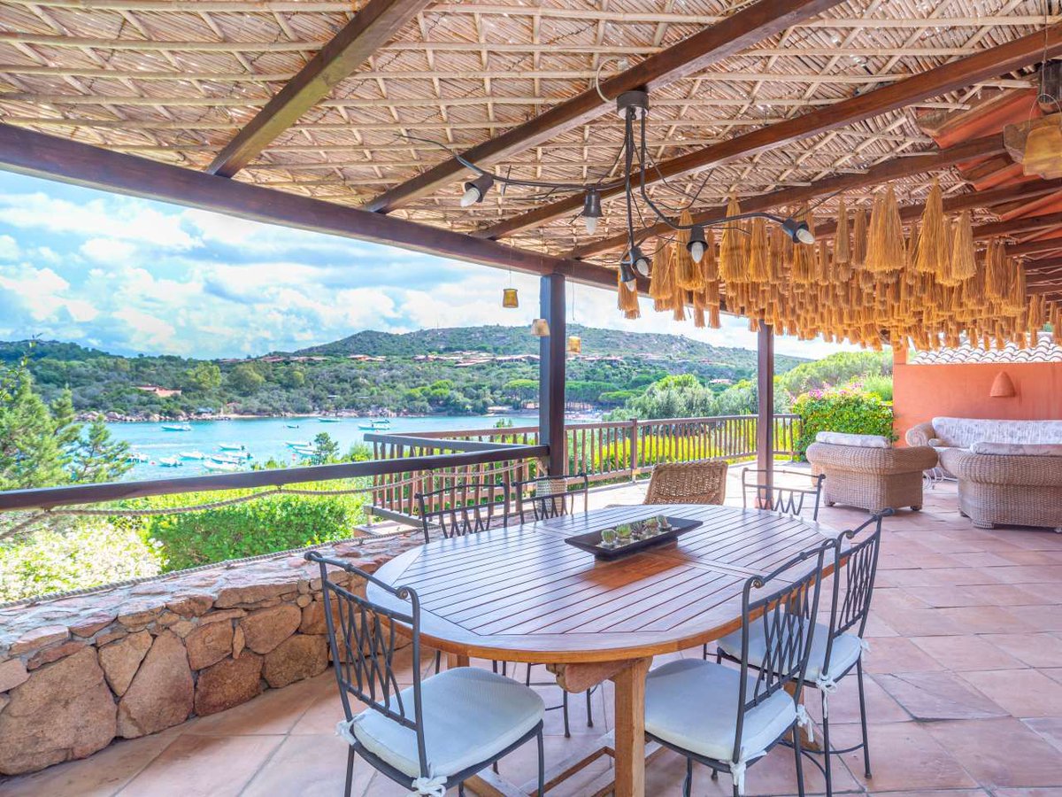 prestigeprops's tweet photo. Another Beach Front Sardinian Gem!
Glamorous villa, with clean white interiors. A short path leads to the private jetty. Dock your yacht here and live the good life.
https://t.co/Txx8H8nRdJ
#Sardinia #PrivateJetty #ThursdayMotivation #LuxuryVilla #DirectBeachAccess https://t.co/TfGjlkoYuh