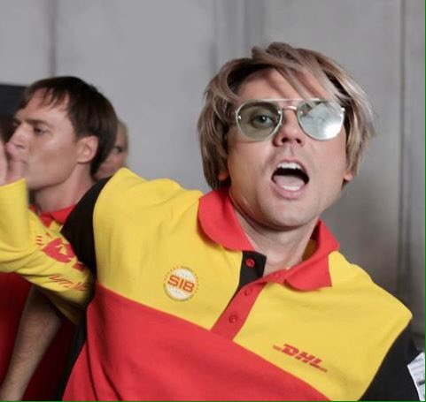 Singer Grey Wiese shining in ❤️🌟💛!

#DHLFashion #RedAndYellow #GenZYellow #FashionStyling