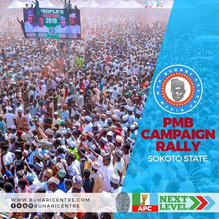 MalaTujjani73's tweet photo. #Lastyear_Memory
Sokoto State has demonstrated capacity with a huge crowd of supporters and vehemently accepted the message of the #Nextlevel from President @MBuhari. @BuhariCentre https://t.co/HEH0zYxZZg