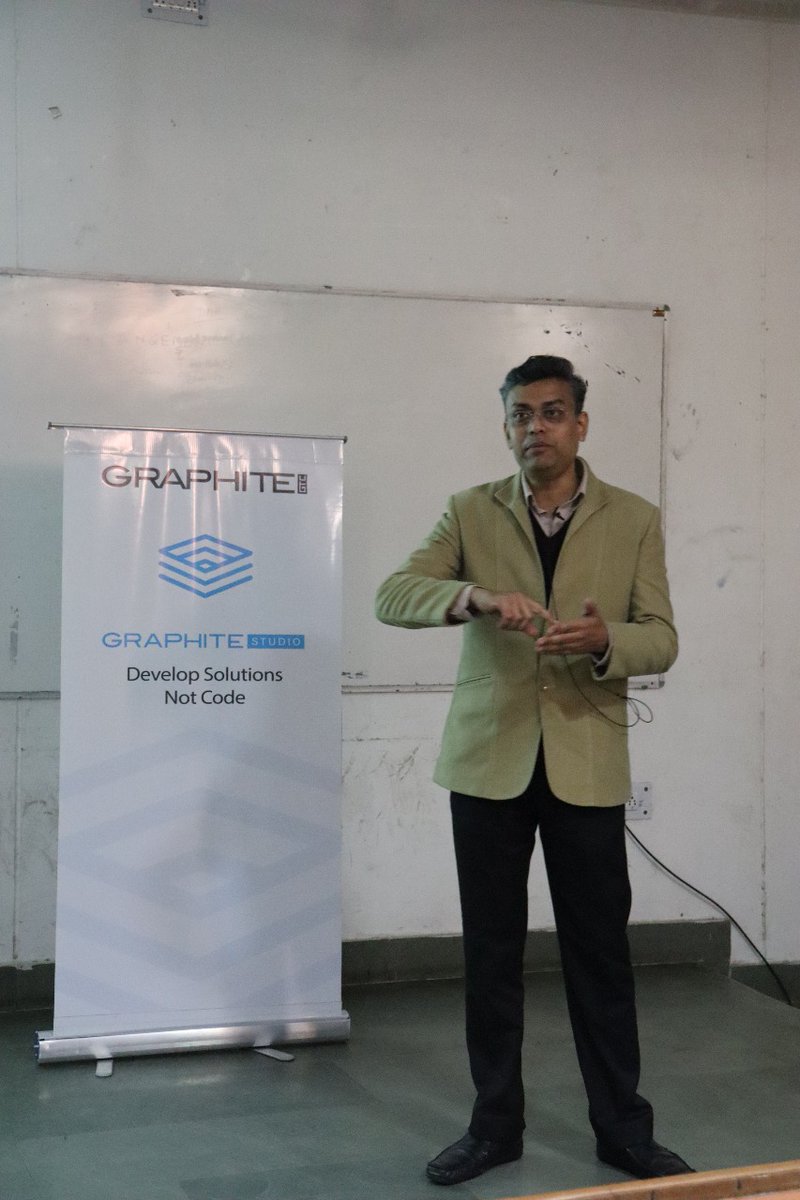CsharpCorner's tweet image. #Workshop on Graphite Studio! Bhasker Das addressed the crowd of IT management students &amp;amp; delegates of @MIET_GROUP about @graphitegtc #NoCode Challenge. bit.ly/37u9wCy cc @inform2atul #GraphiteStudio #NoCodeChallenge #Career #Technology