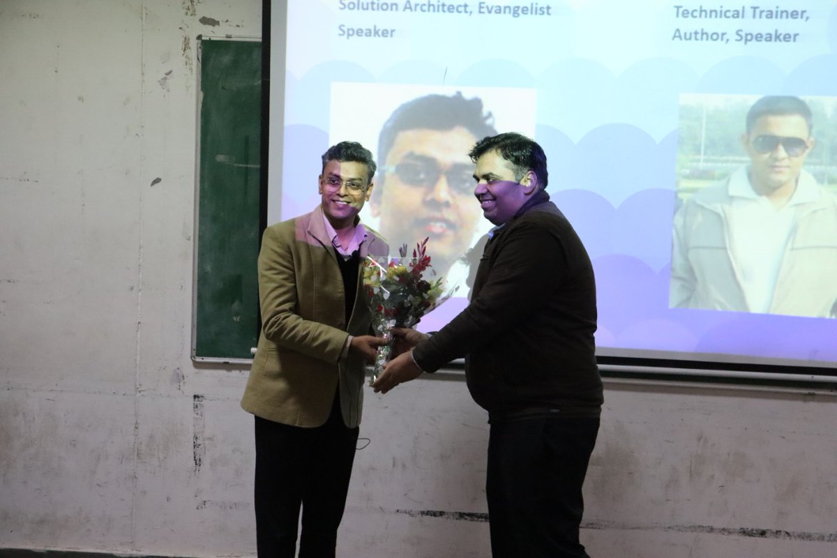 CsharpCorner's tweet image. #Workshop on Graphite Studio! Bhasker Das addressed the crowd of IT management students &amp;amp; delegates of @MIET_GROUP about @graphitegtc #NoCode Challenge. bit.ly/37u9wCy cc @inform2atul #GraphiteStudio #NoCodeChallenge #Career #Technology