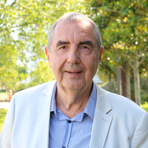 RadioBalises's tweet photo. Invités d'Espace Public : Jean-Philippe Olivieri d'Energies Citoyennes #Lorient et Alain Nicolazo, maire de #Cléguer et élu communautaire à @LorientAgglo  @scorffagglo. Nous parlerons #Mobilité.
C'est en direct ce jeudi de 12h à 13h sur le 99.8 FM https://t.co/8a6Gb3Sm3t