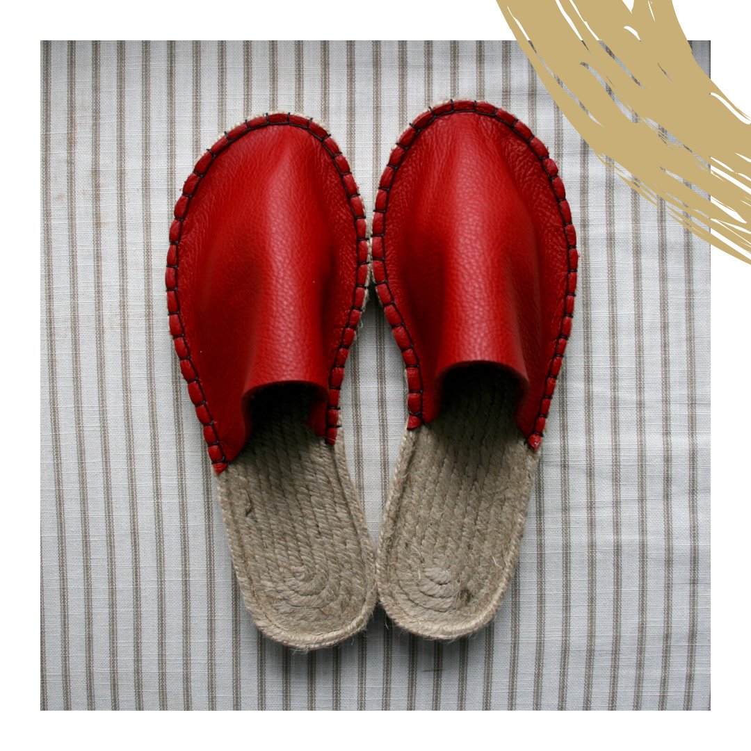 Click your heels three times and say "theres no place like home!" Learn to make your own ruby red slippers at <a href="/_QueenOfHoxton_/">Queen of Hoxton</a>'s rooftop Emerald City with us in March: jutashoes.com/store/p261/Red…