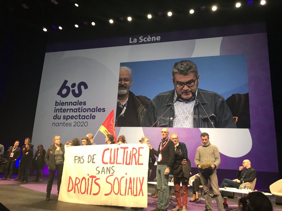 MagaliGrandet's tweet photo. Avant l’intervention de ⁦@franckriester⁩ aux #BIS2020, l’intersyndicale prend la parole (FO CFE-CGC et CGT) et demande le retrait de la réforme des retraites #Nantes : « elle sera cruelle pour notre secteur quand on sait ce qu’est la précarité notamment chez les artistes » https://t.co/8AjpzBHZYl
