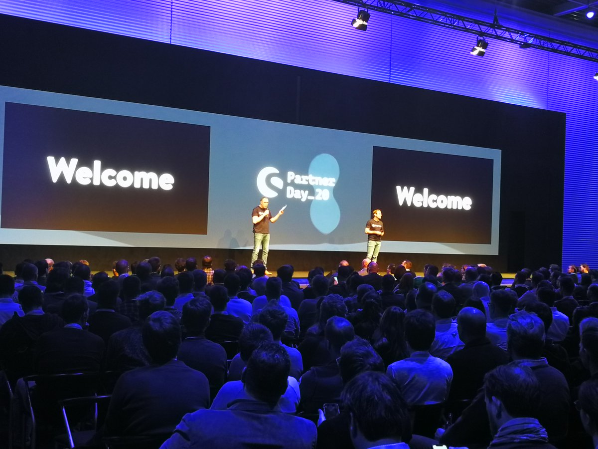 shopmacher's tweet photo. Jetzt gehts los! Wir sind gespannt und freuen uns auf einen tollen @shopware Partnertag 2020!
#WirSindDieSHOPMACHER #eCommerceTechnologyDeveloper #digitalisierung #technology #webdev #sw6MeetsSm #Shopware #usability #ux #shopware6 #frontend #headless #headlessCMS https://t.co/lrqLcCEKRr