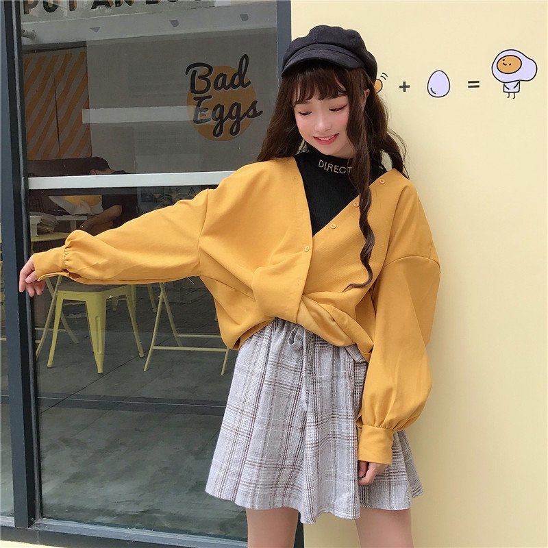 Wear_Blossom's tweet photo. [RT추첨]

🌸비비 벌룬 투피스🌸

긴팔 셔츠 상의와, 민소매가 세트로 코디된 투피스에요💖

꽈배기처럼 꼬인 밑단의 포인트가 밋밋하지 않게 중심을 잡아줘요🙆‍♀️
레이어드한 반폴라 민소매는 넥라인을 허전하지 않게 멋을 더해준답니다!

사이트https://t.co/55JwQeCWeB
블로그https://t.co/ComCwzVvoL https://t.co/jIJYTJAbKZ