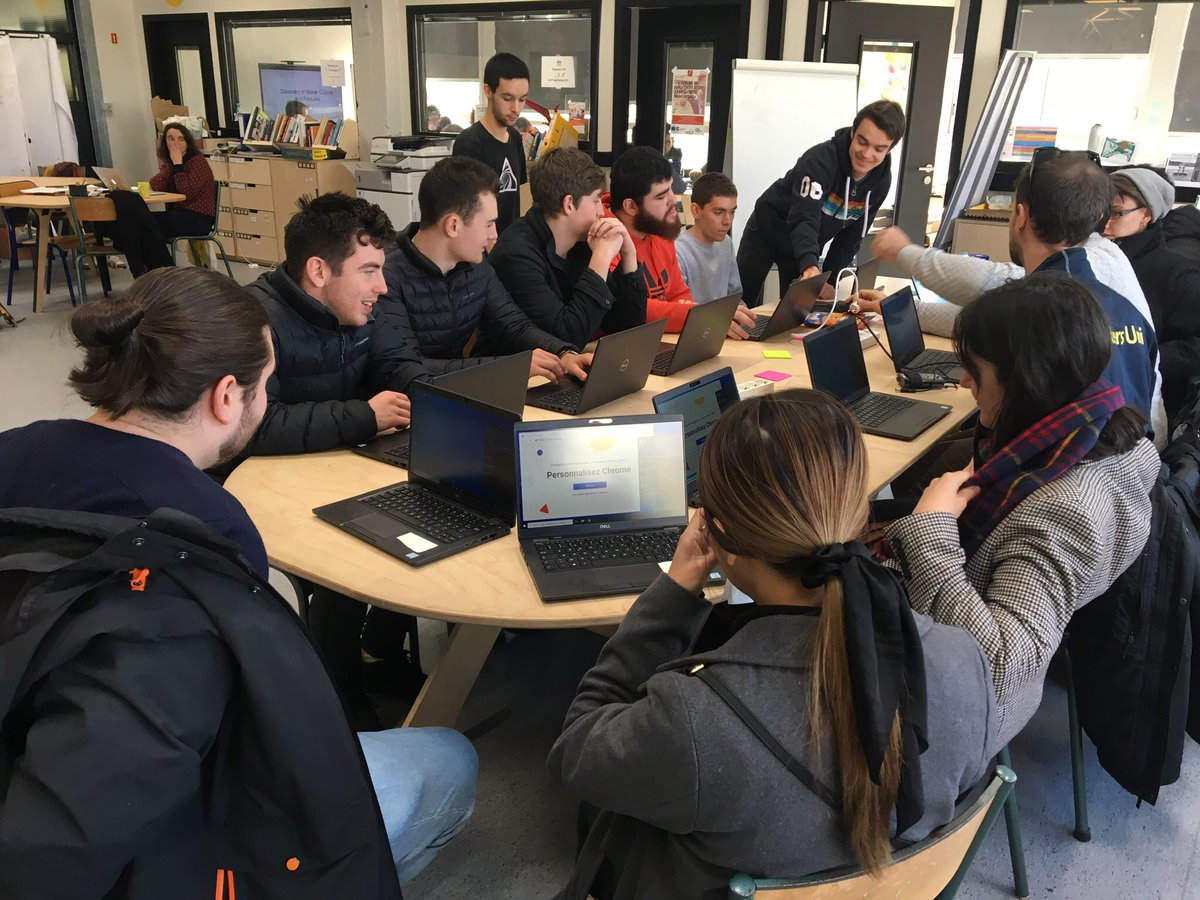 AcademyWasaa's tweet photo. 💻🖨Yesterday our students had the opportunity to visit the @UBO_OpenFactory, they did some experiments, discovered 3D modelling and even built their own laser-cut box! 📦 

@UBO_UnivBrest @actutice 🇫🇷 🇦🇺 https://t.co/NrEruoCwPl
