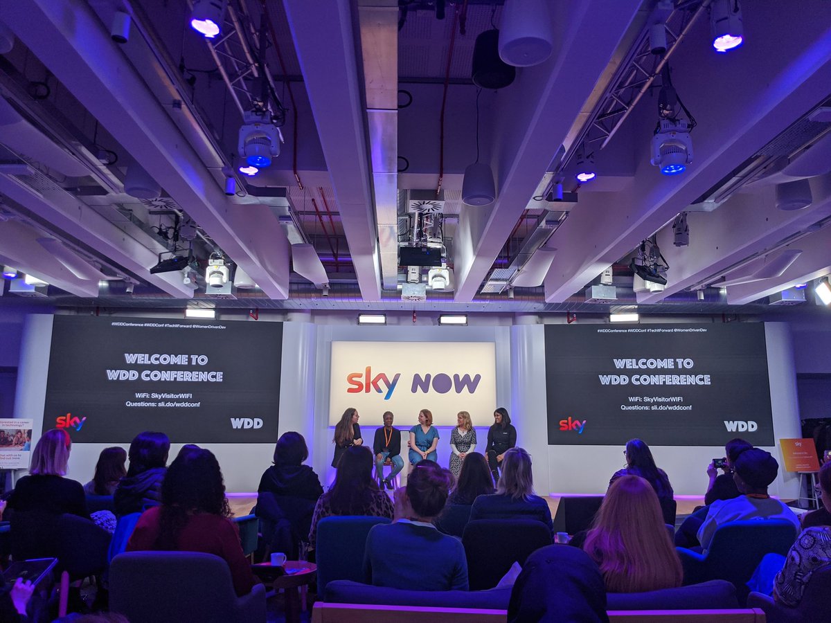 sophiamariem's tweet image. At #WDDConference today @womendrivendev

#WDDConf #TechItForward